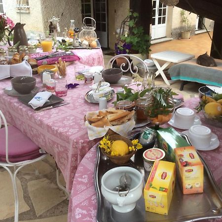 Apartament Lou Ribas Puyloubier Zewnętrze zdjęcie